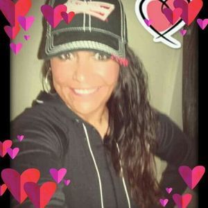 Meet your Posher, Cortney